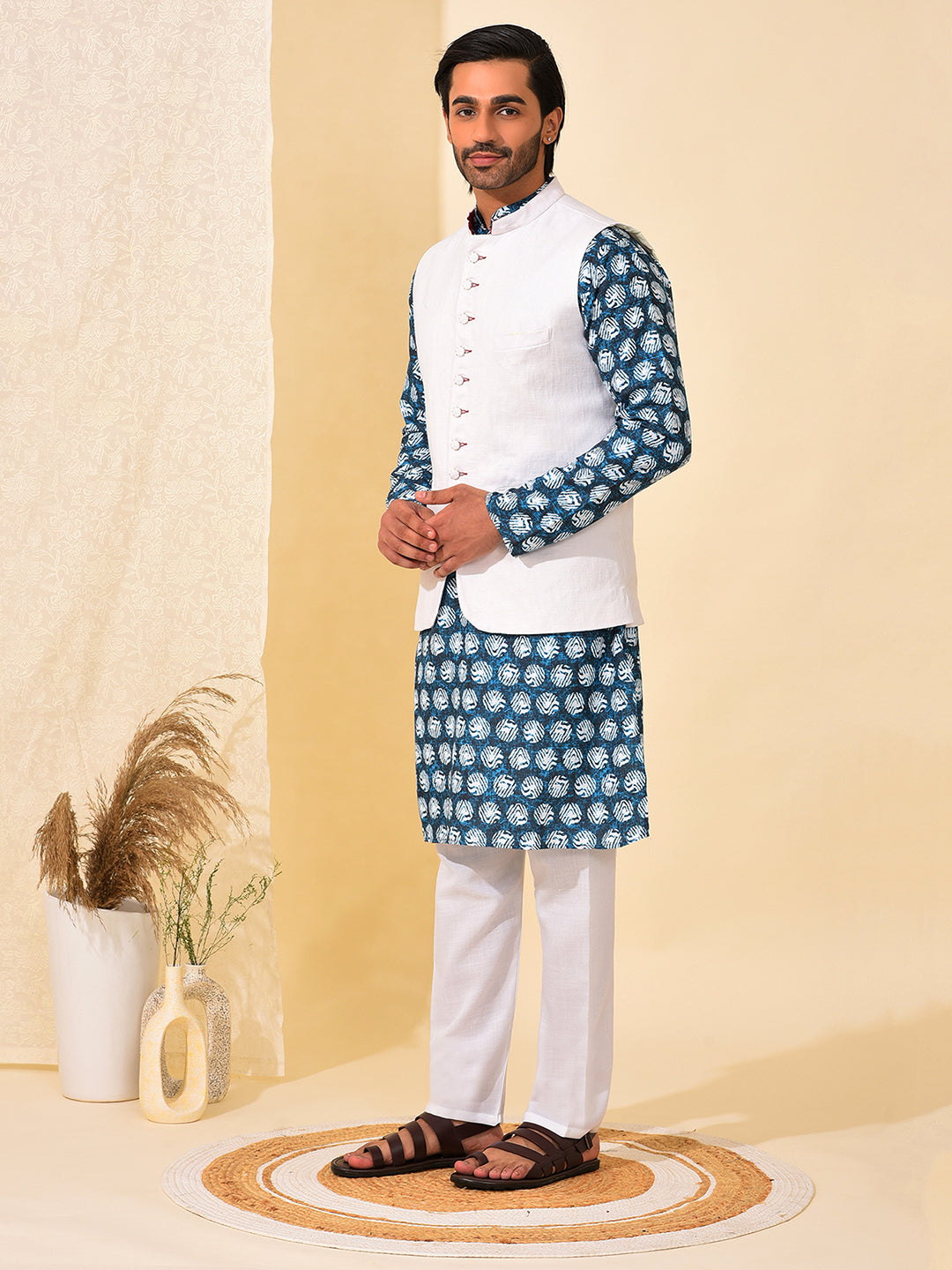 Hangup Men's Ethnic White Long Kurta Pyjama and Nehru Jacket Set