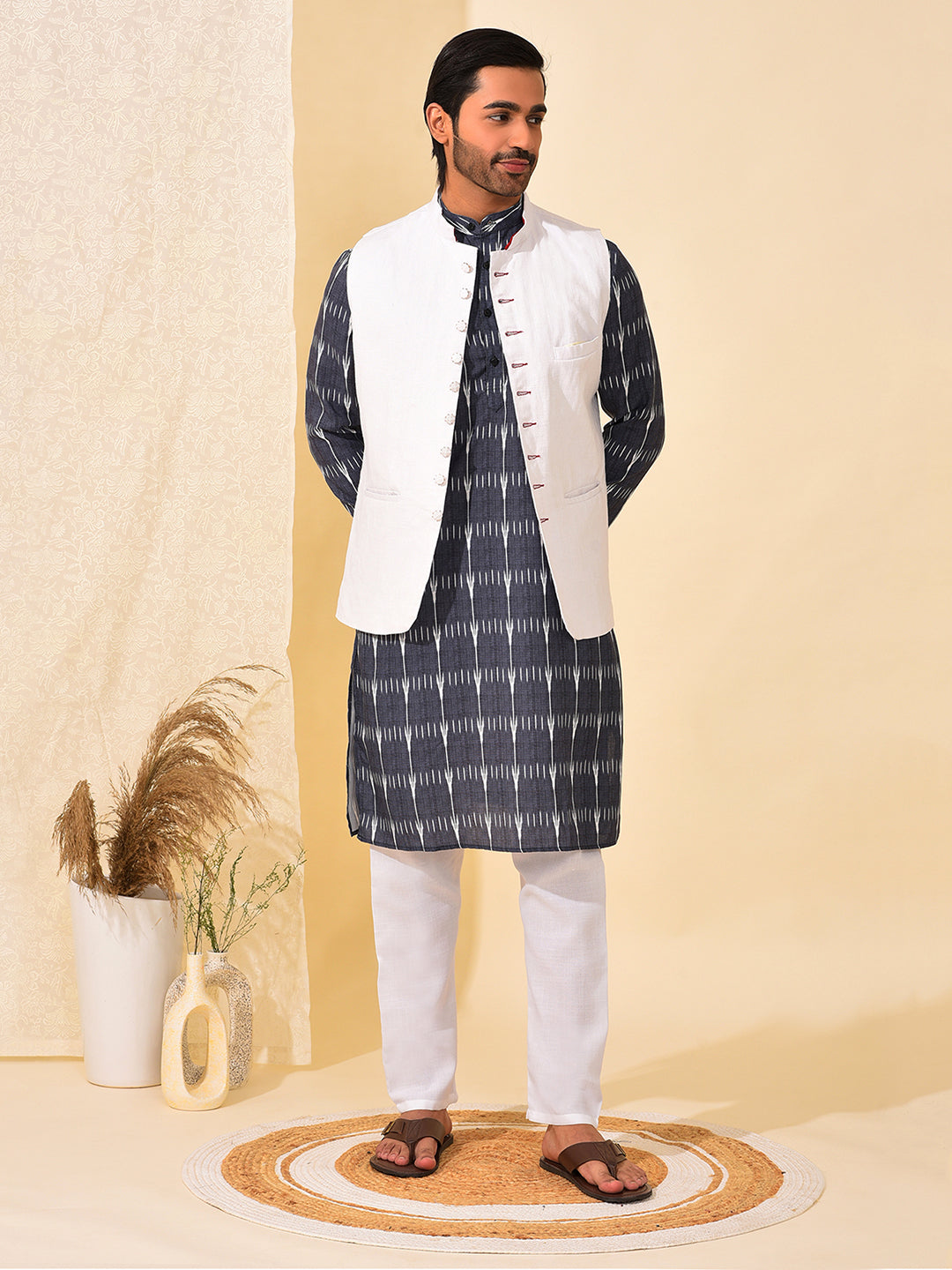 Hangup Men's Ethnic White Long Kurta Pyjama and Nehru Jacket Set