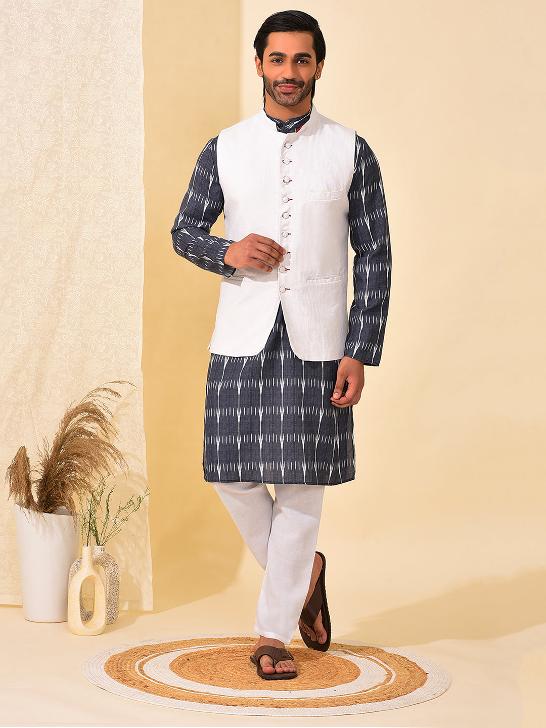 Hangup Men's Ethnic White Long Kurta Pyjama and Nehru Jacket Set