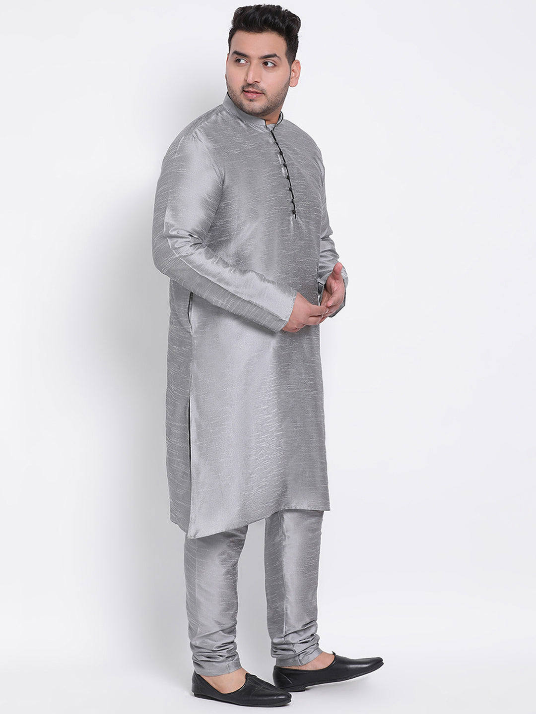 HANGUP Men Regular Fit Solid Silk Kurta Pyjama