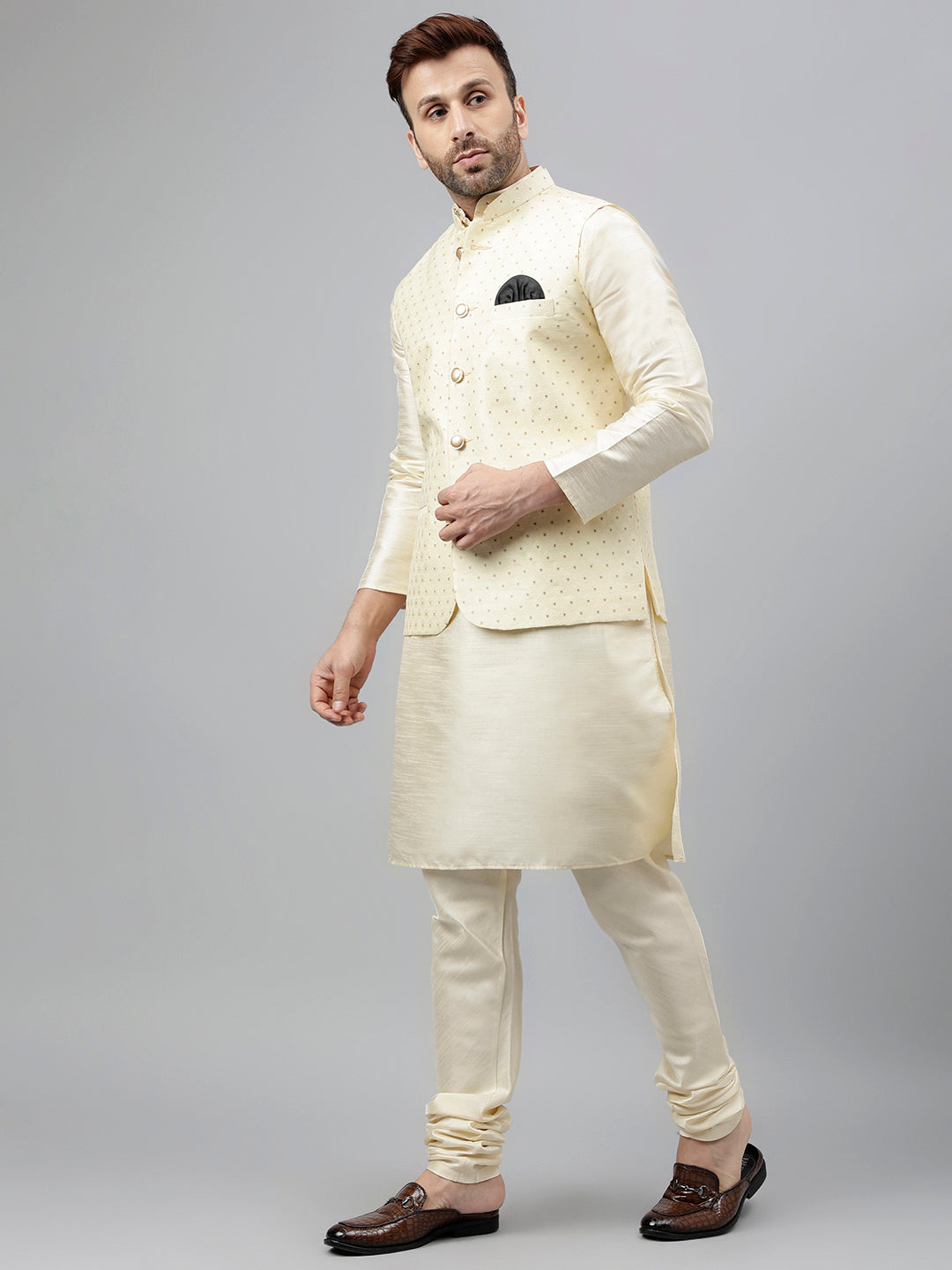 Hangup Men's Ethnic Off White Long Kurta Pyjama and Nehru Jacket Set