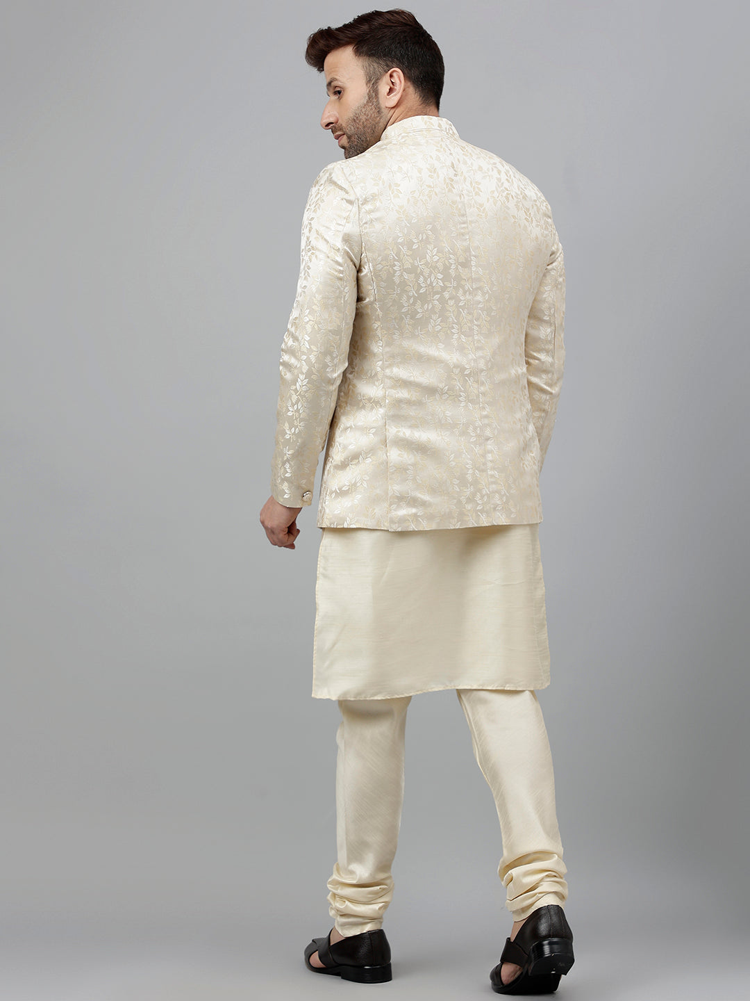 Hangup Men's Ethnic Kurta Pyjama and Blazer Set