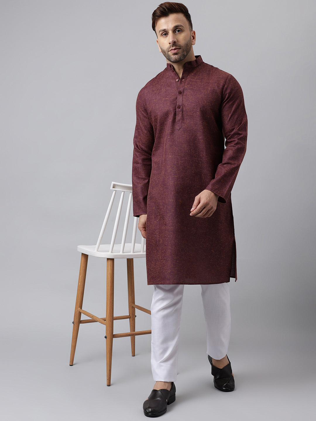 Hangup Men's Ethnic Solid/self weaved Maroon Kurta